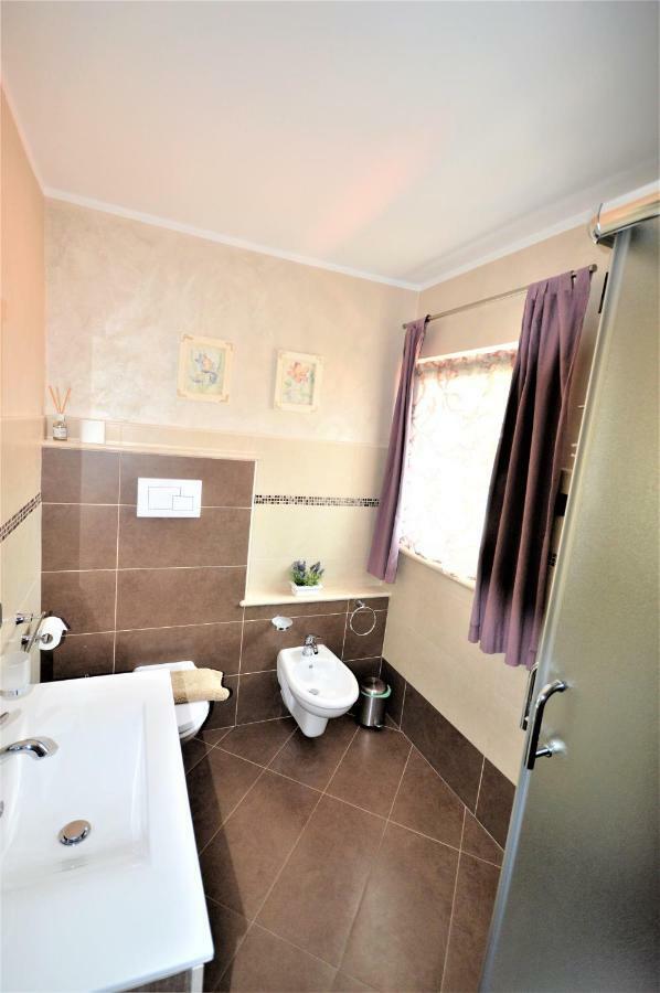 B&B La Vecchia Tipografia - Lago D'Idro Ponte Caffaro Esterno foto
